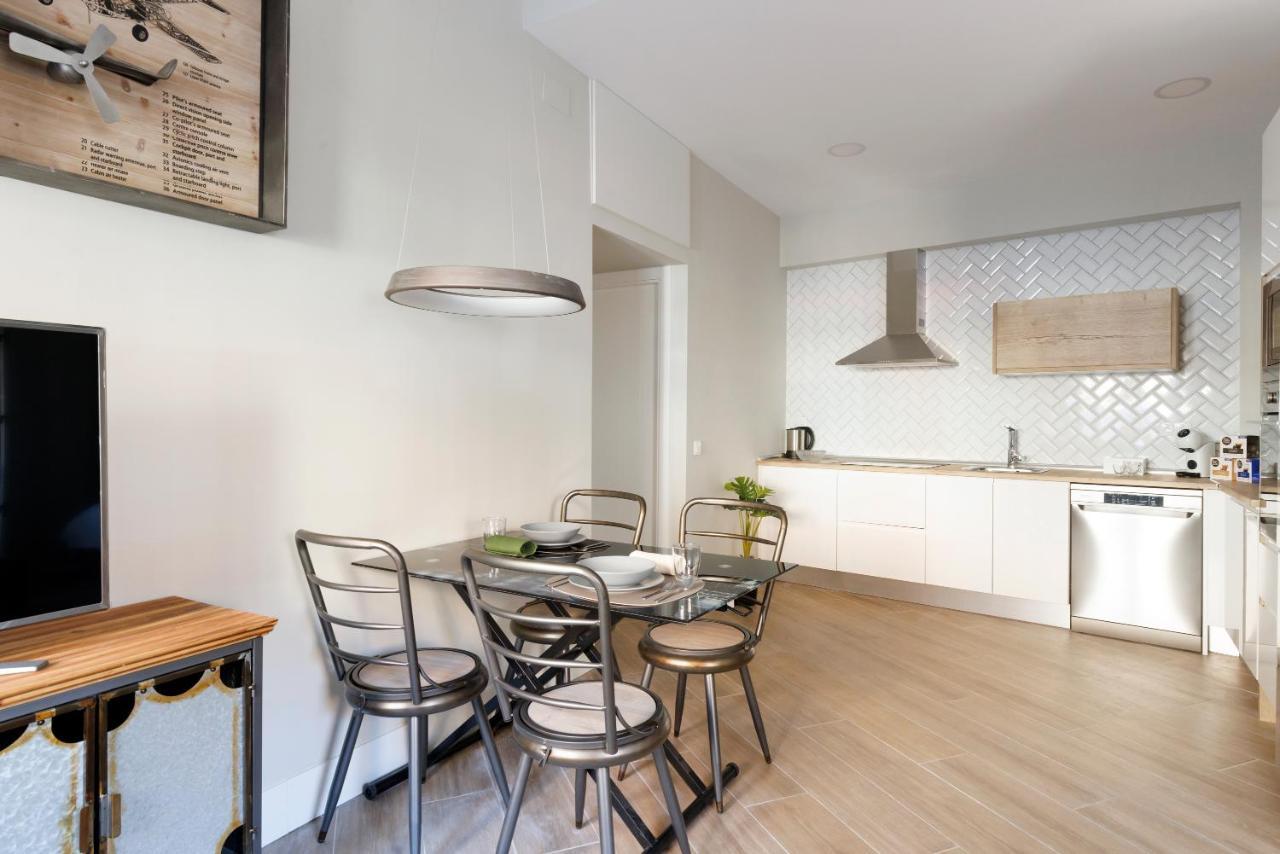 Ferienwohnung Apartamento Deluxe El Avion Alcalá de Henares Exterior foto